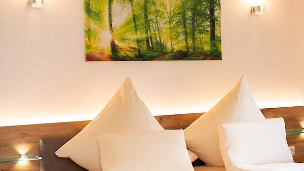 Bequemes Doppelbett im Luxuschalet